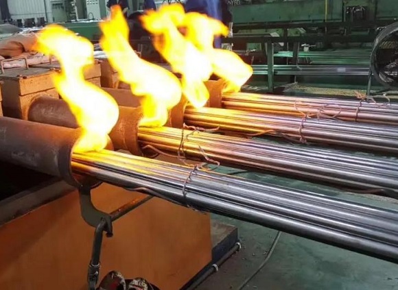 304不銹鋼管是如何生產(chǎn)的？